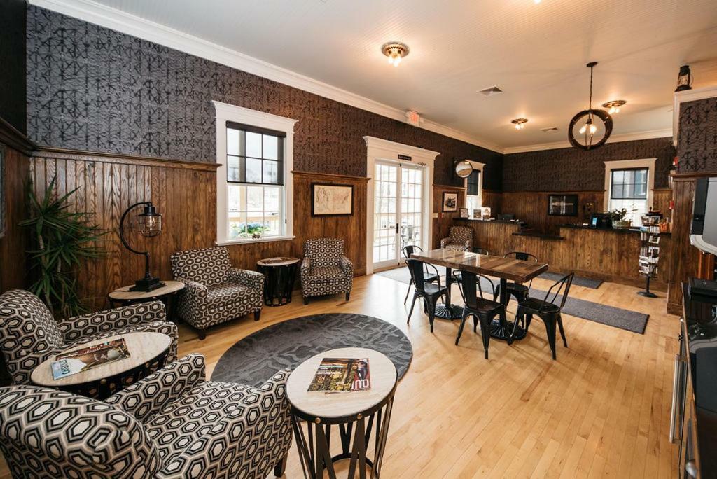 The Railroad Inn Cooperstown Luaran gambar